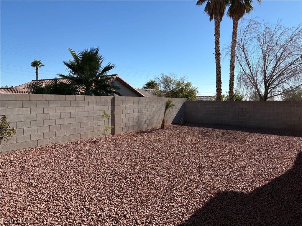 10688 Oak Crest Avenue Property Photo 31