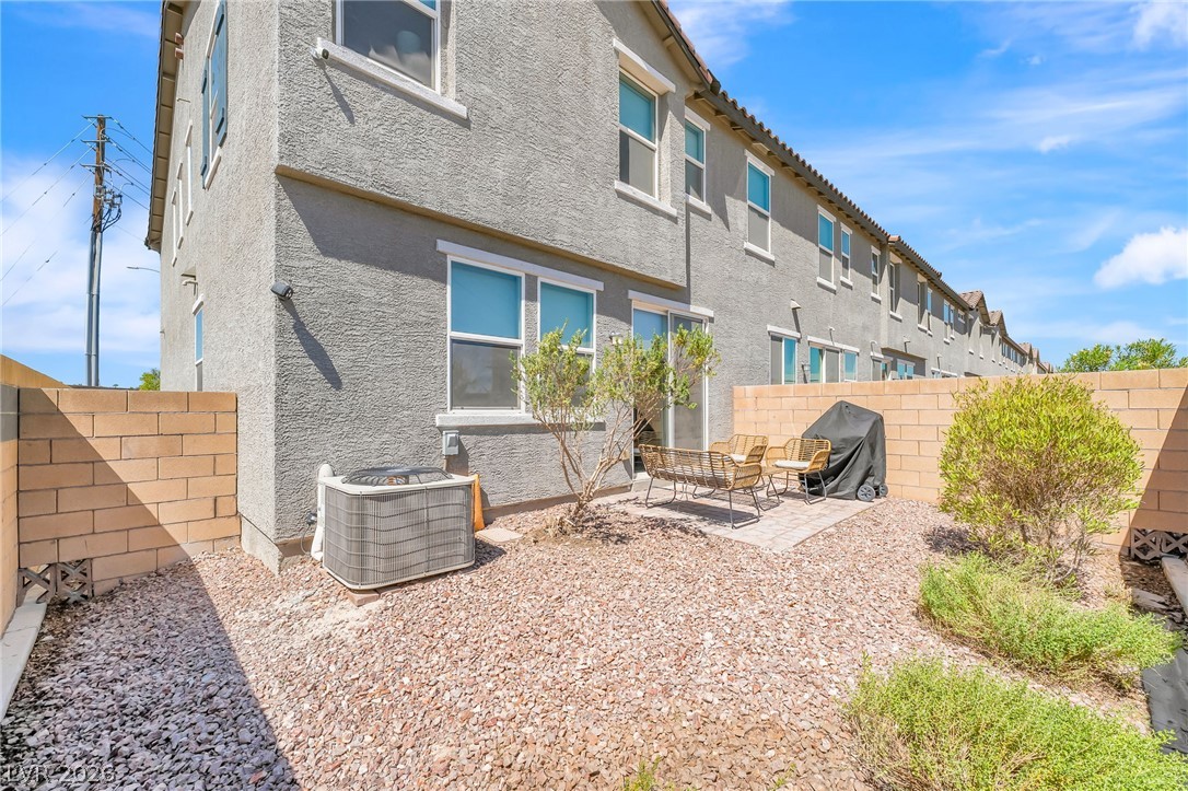 5692 Calm Season Street Property Photo 33