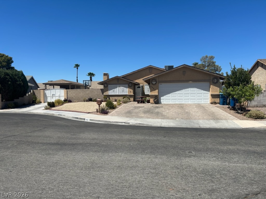 5820 La Jolla Way Property Photo 1
