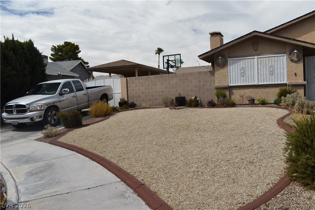 5820 La Jolla Way Property Photo 2