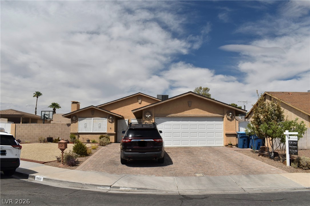 5820 La Jolla Way Property Photo 4