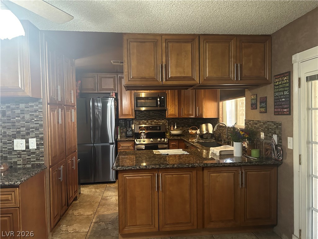 5820 La Jolla Way Property Photo 5