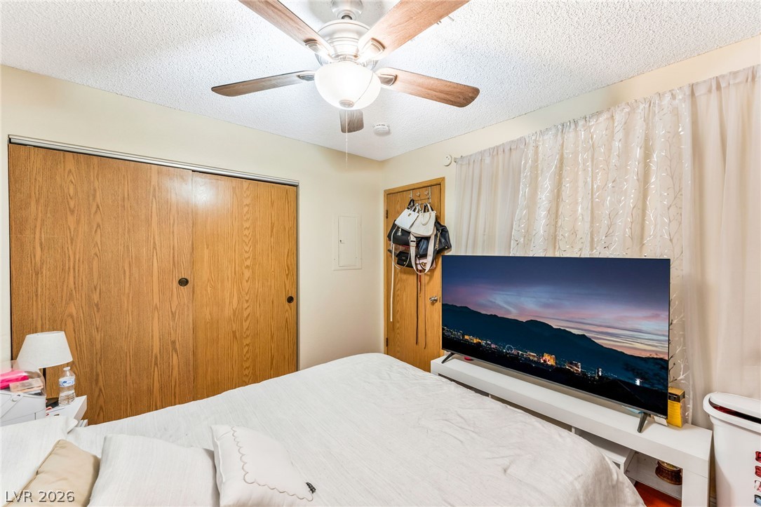 4708 Krissylouise Way Property Photo 11