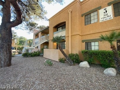 5158 South Jones Boulevard 101 Property Photo 1