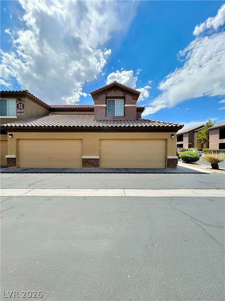 L 6868 Sky Pointe Drive 1047 Property Photo 3