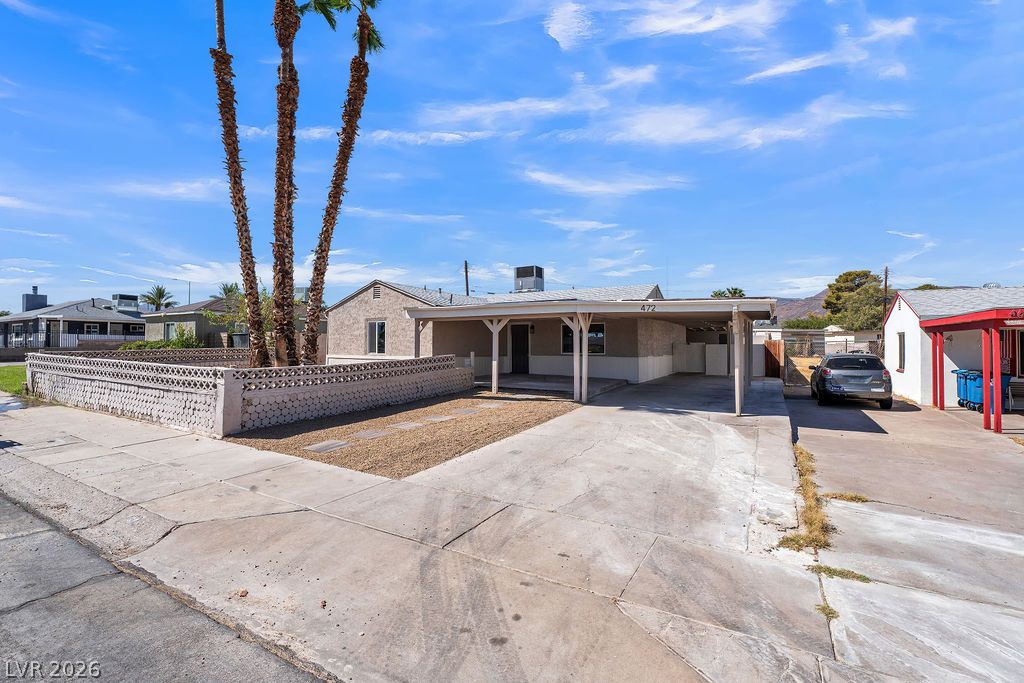 472 National Street Property Photo 3
