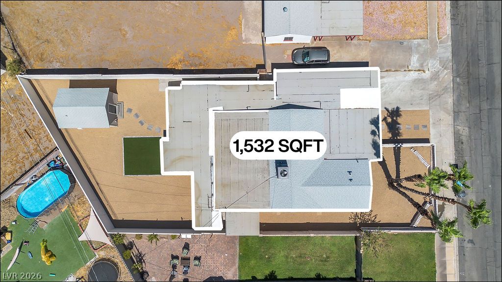 472 National Street Property Photo 5