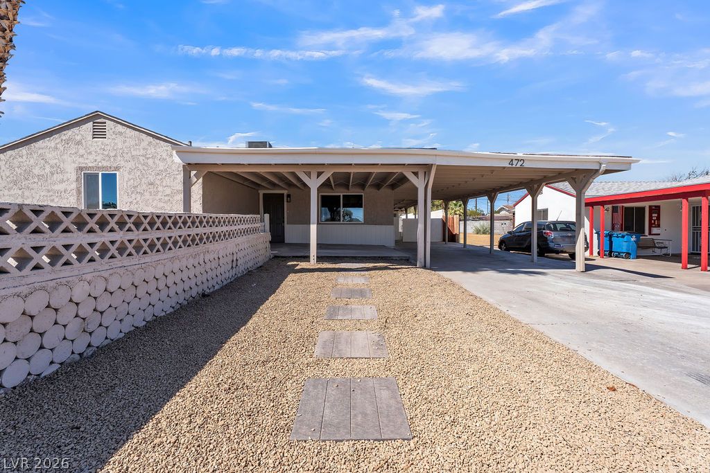 472 National Street Property Photo 10