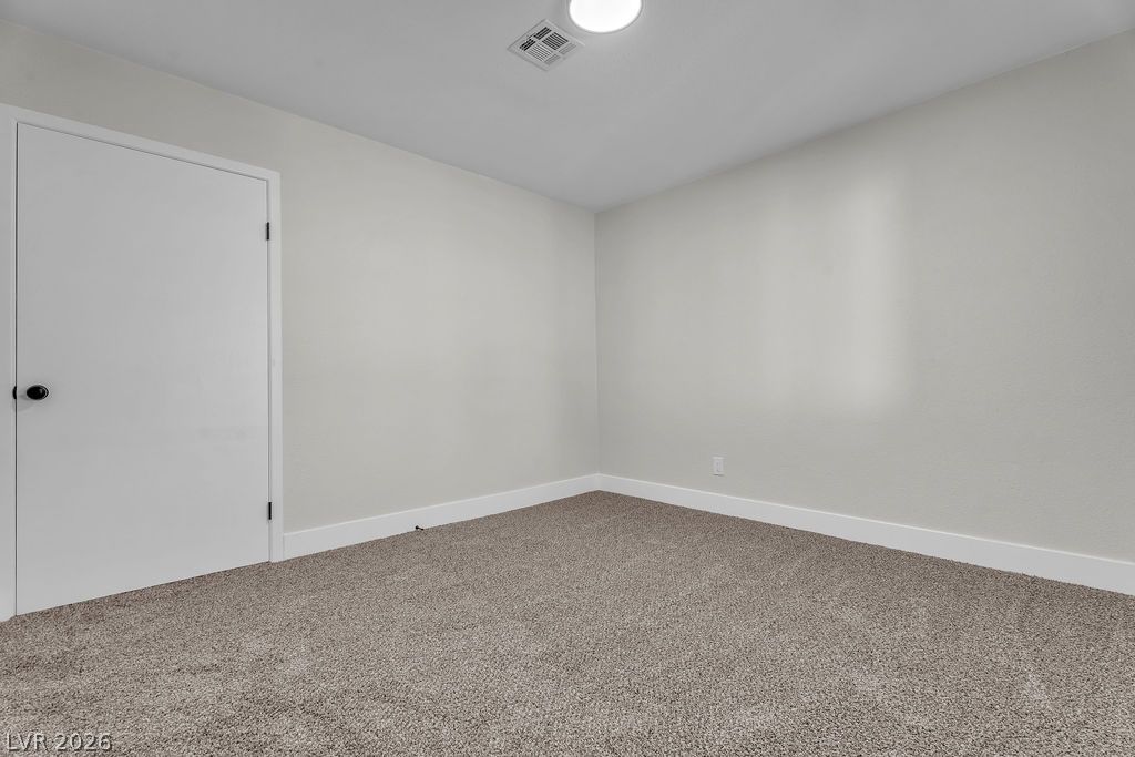 472 National Street Property Photo 31