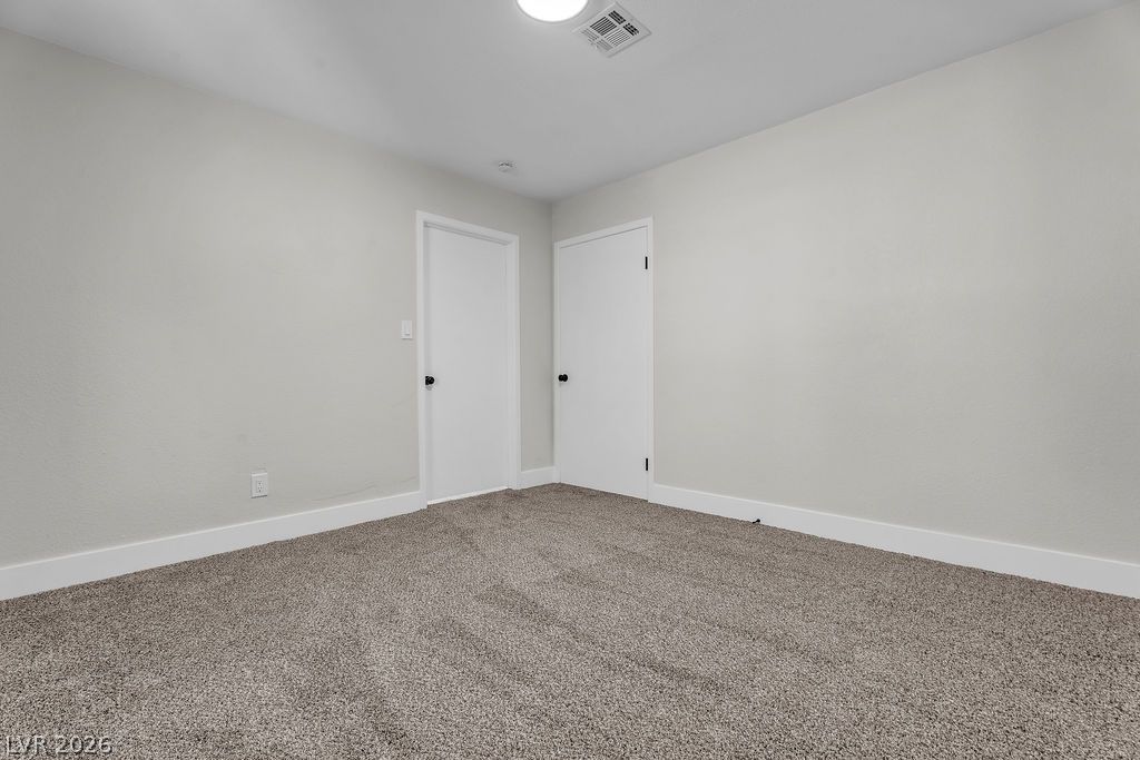 472 National Street Property Photo 32