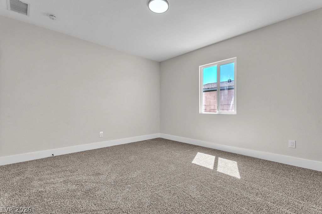 472 National Street Property Photo 40