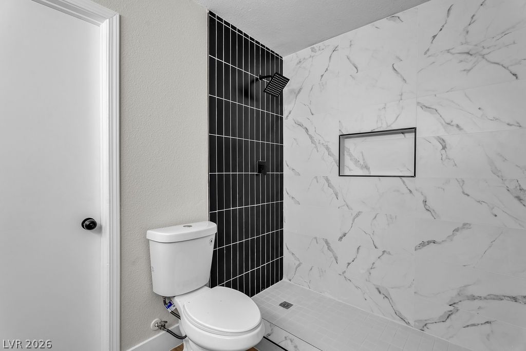 472 National Street Property Photo 49