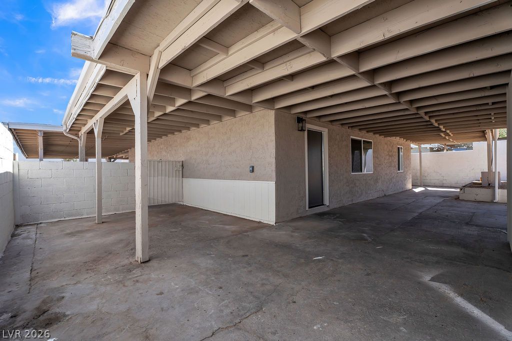472 National Street Property Photo 53