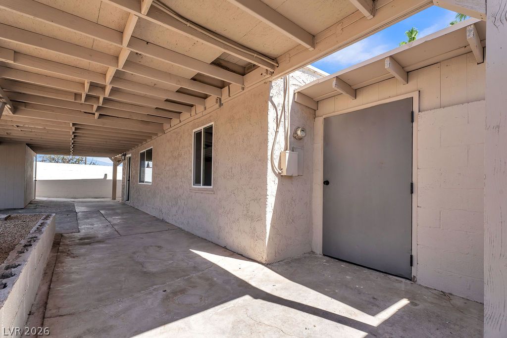 472 National Street Property Photo 55