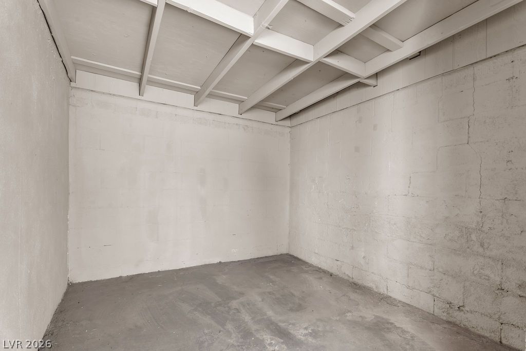 472 National Street Property Photo 56