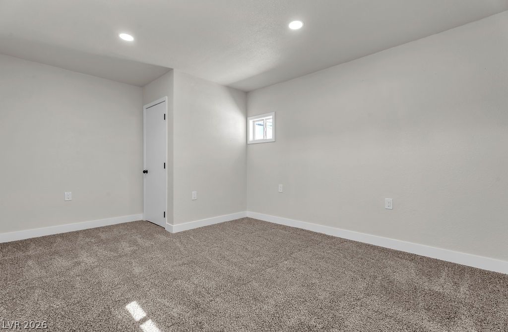 472 National Street Property Photo 77