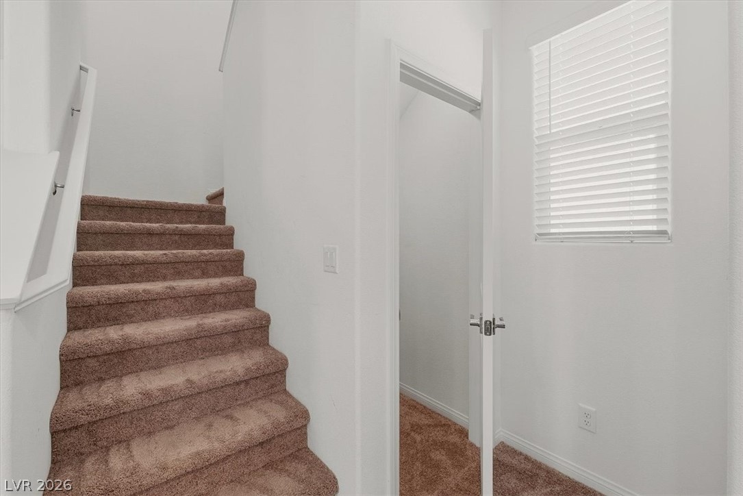 7182 Copper Grove Avenue Property Photo 9