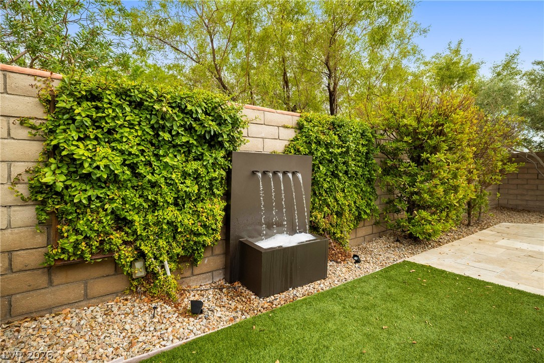 530 Hunter Flat Street Property Photo 35