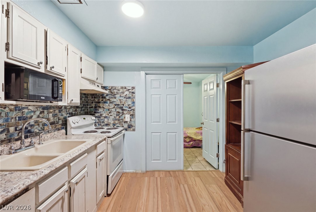 3978 Voxna Street Property Photo 2