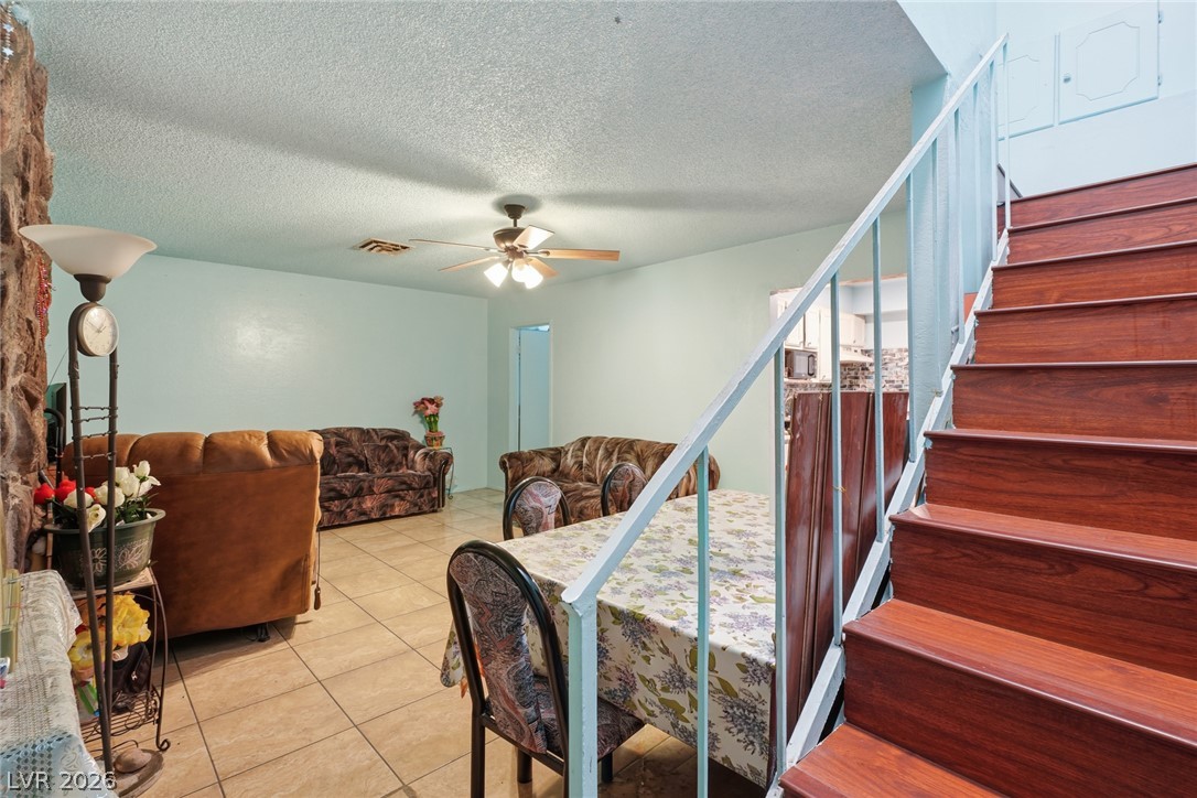 3978 Voxna Street Property Photo 6