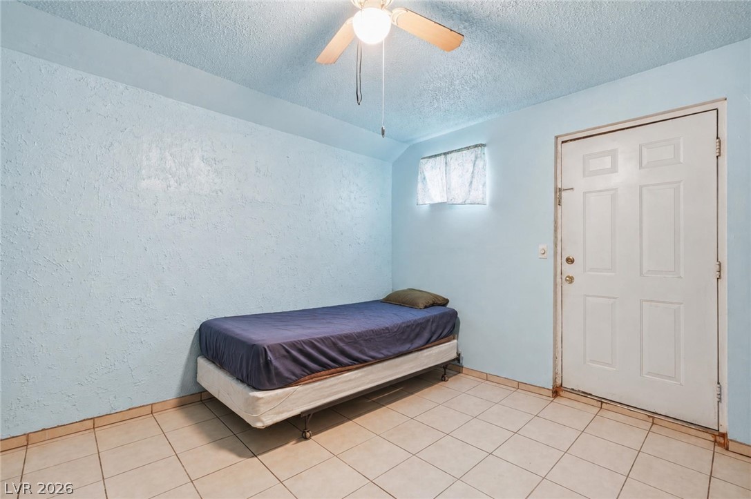 3978 Voxna Street Property Photo 14