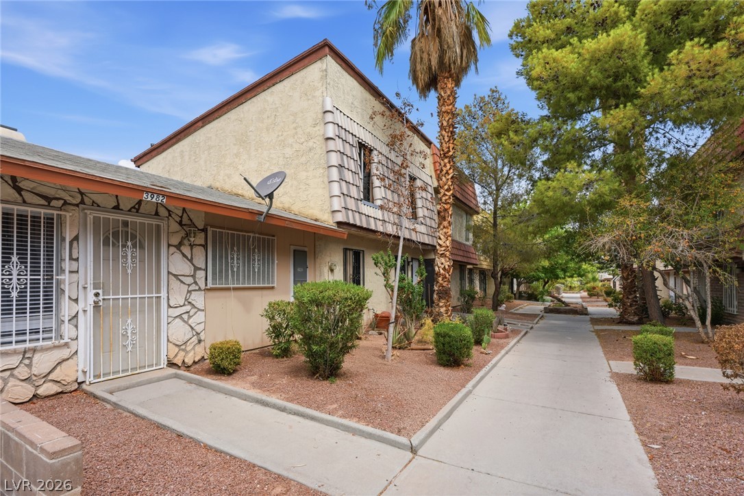3978 Voxna Street Property Photo 22