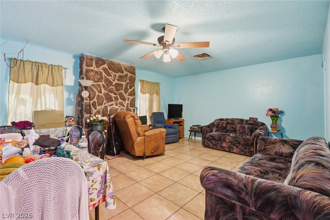 3978 Voxna Street Property Photo 25