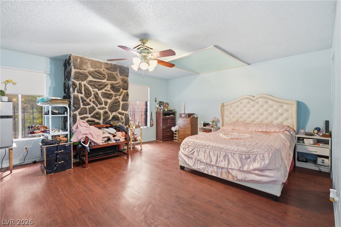 3978 Voxna Street Property Photo 30