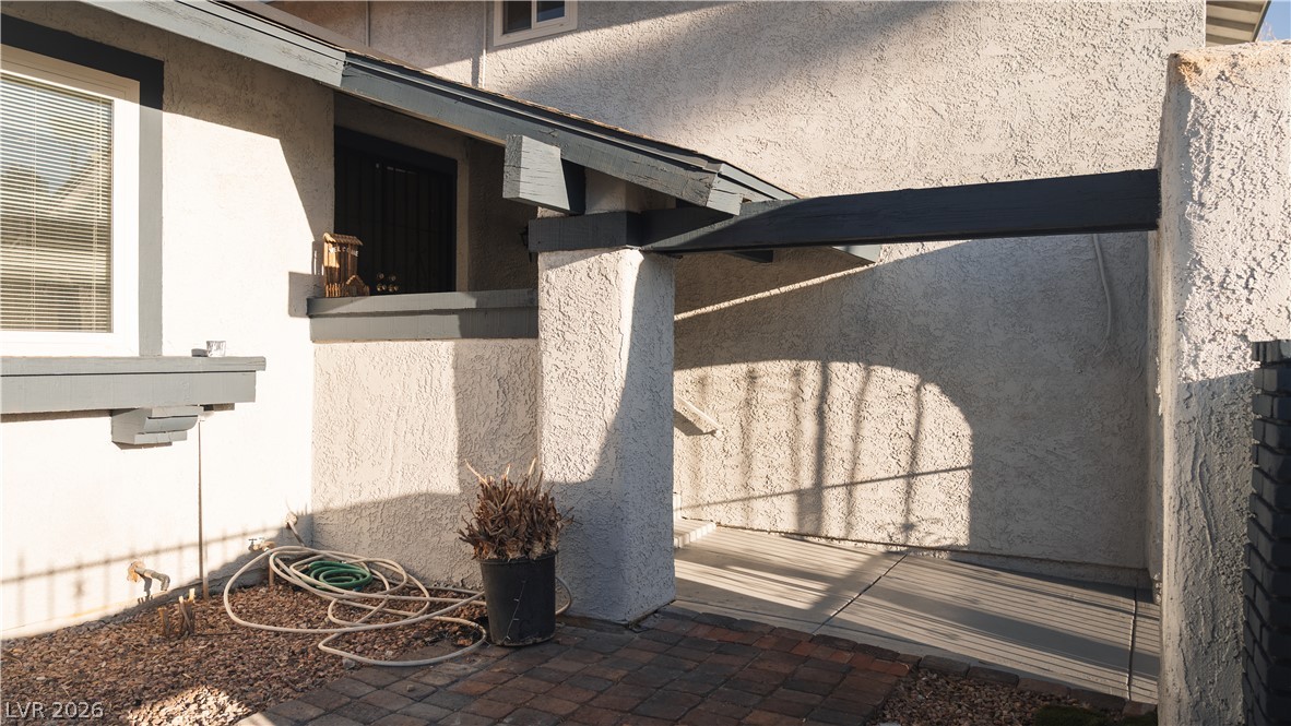 5134 Caliente Street Property Photo 16