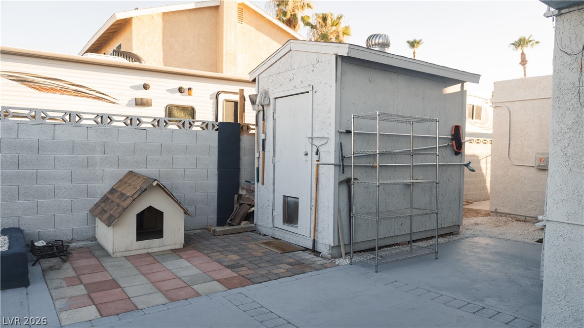5134 Caliente Street Property Photo 29