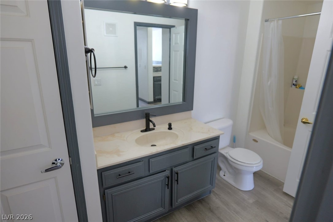 7163 South Durango Drive 201 Property Photo 11