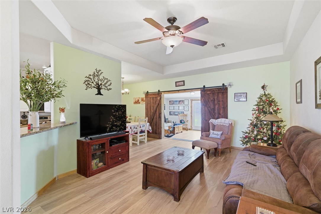 3599 East Poplar Avenue Property Photo 15
