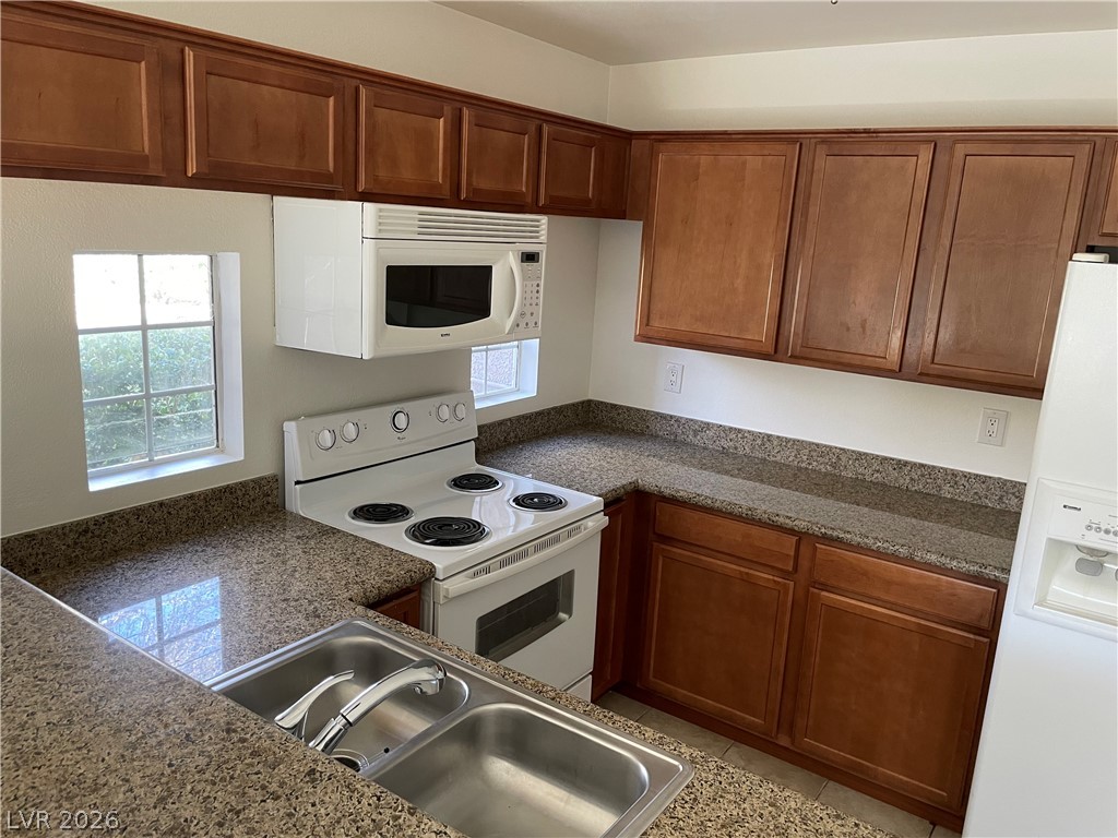2121 Sealion Drive 101 Property Photo 2