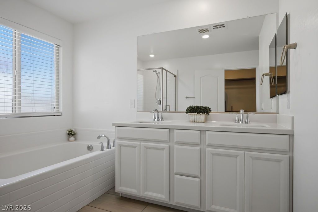7366 Sabula Bay Court Property Photo 18