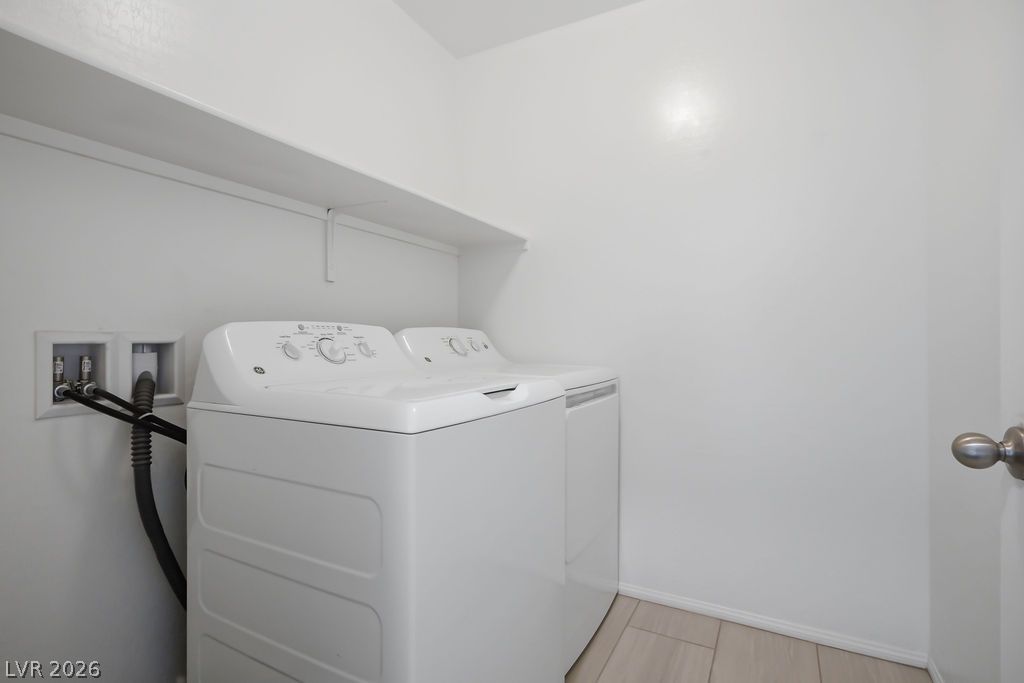 7366 Sabula Bay Court Property Photo 28