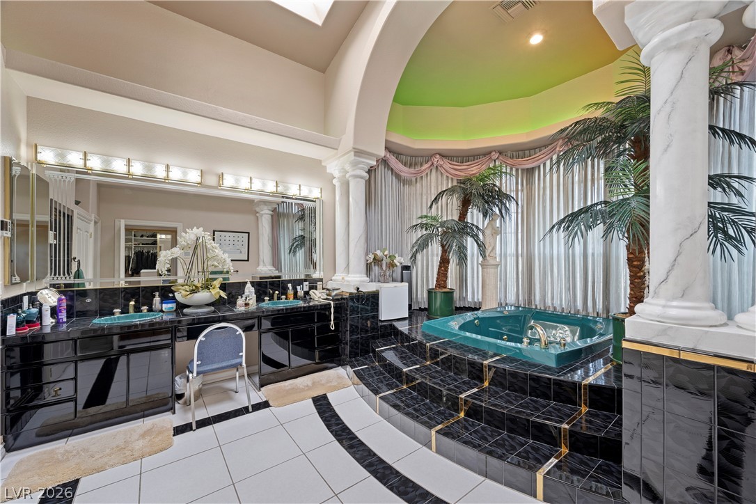 2563 Aviv Court Property Photo 23