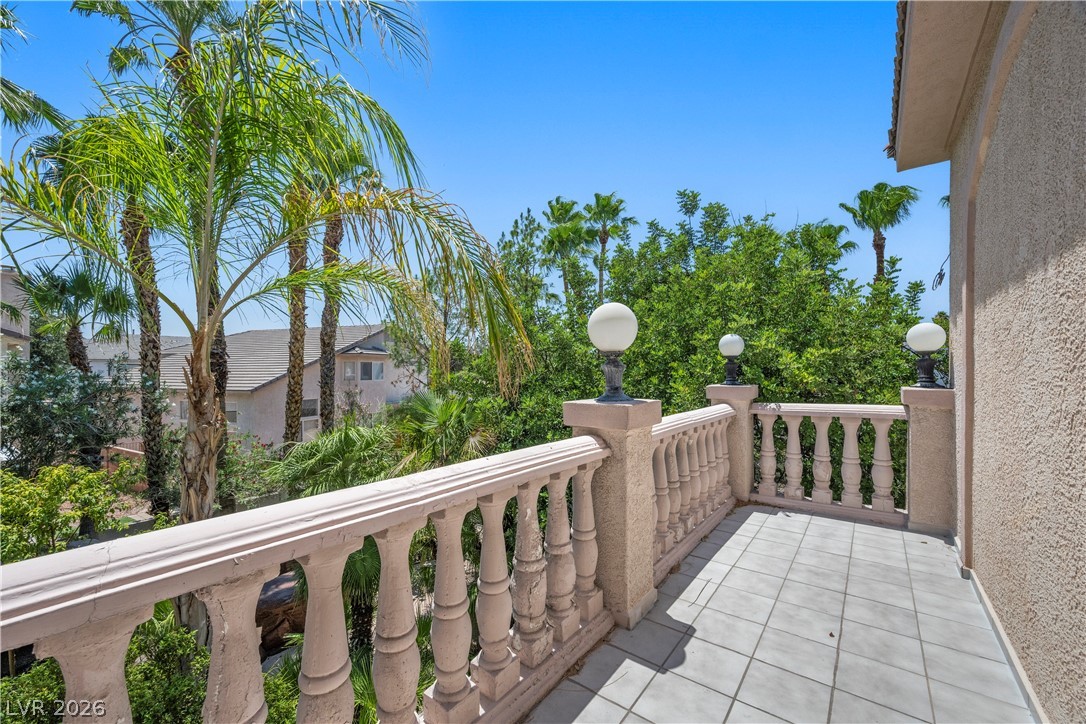 2563 Aviv Court Property Photo 38