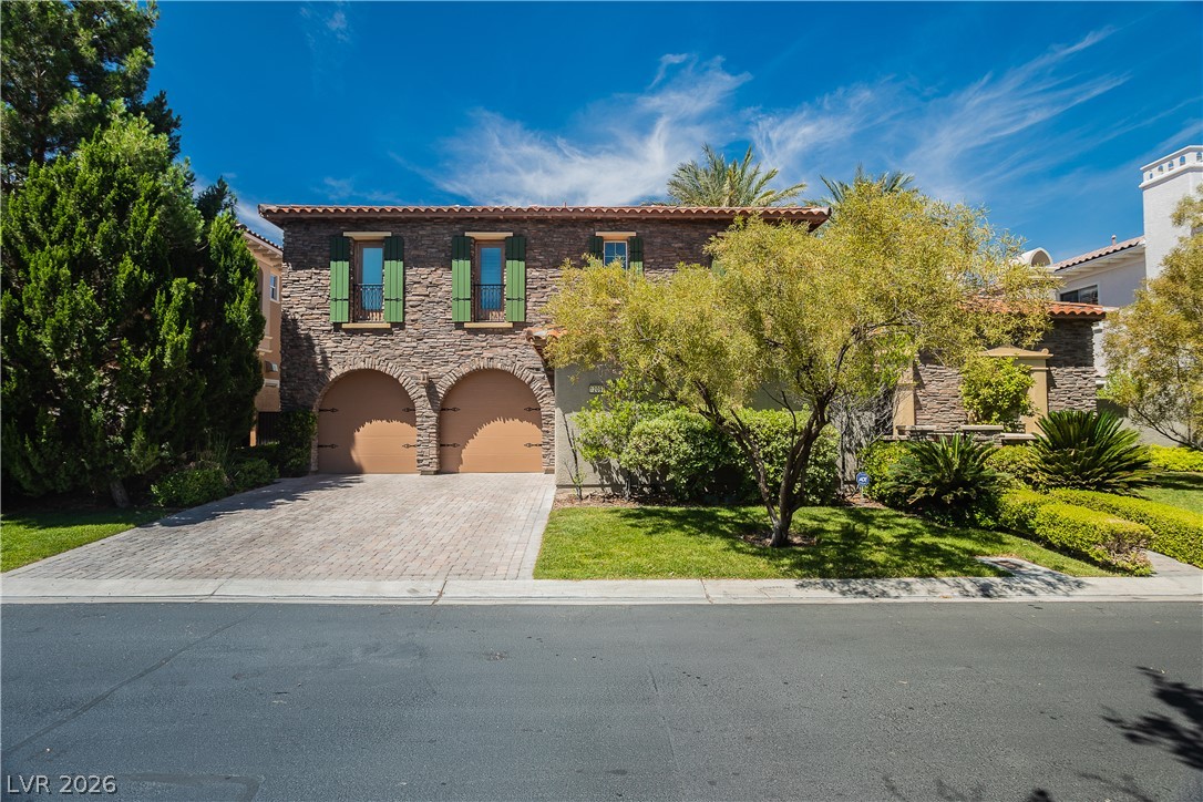 12097 Oakland Hills Drive Property Photo 1