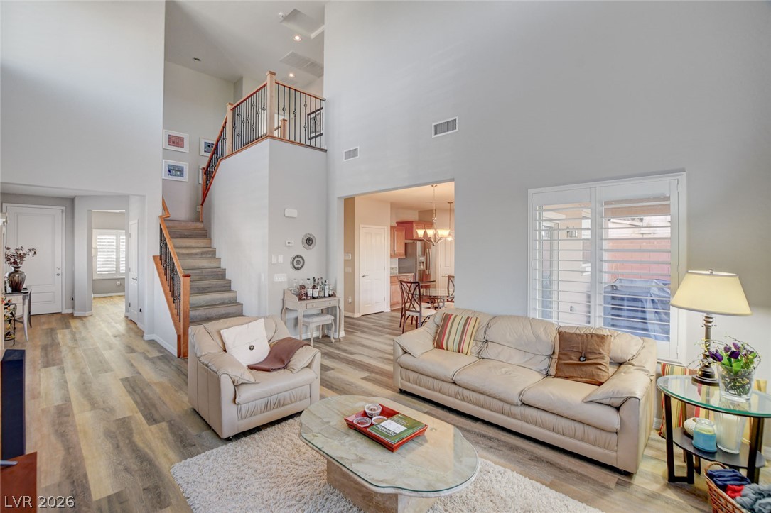 5708 Oak Bend Drive Property Photo 11