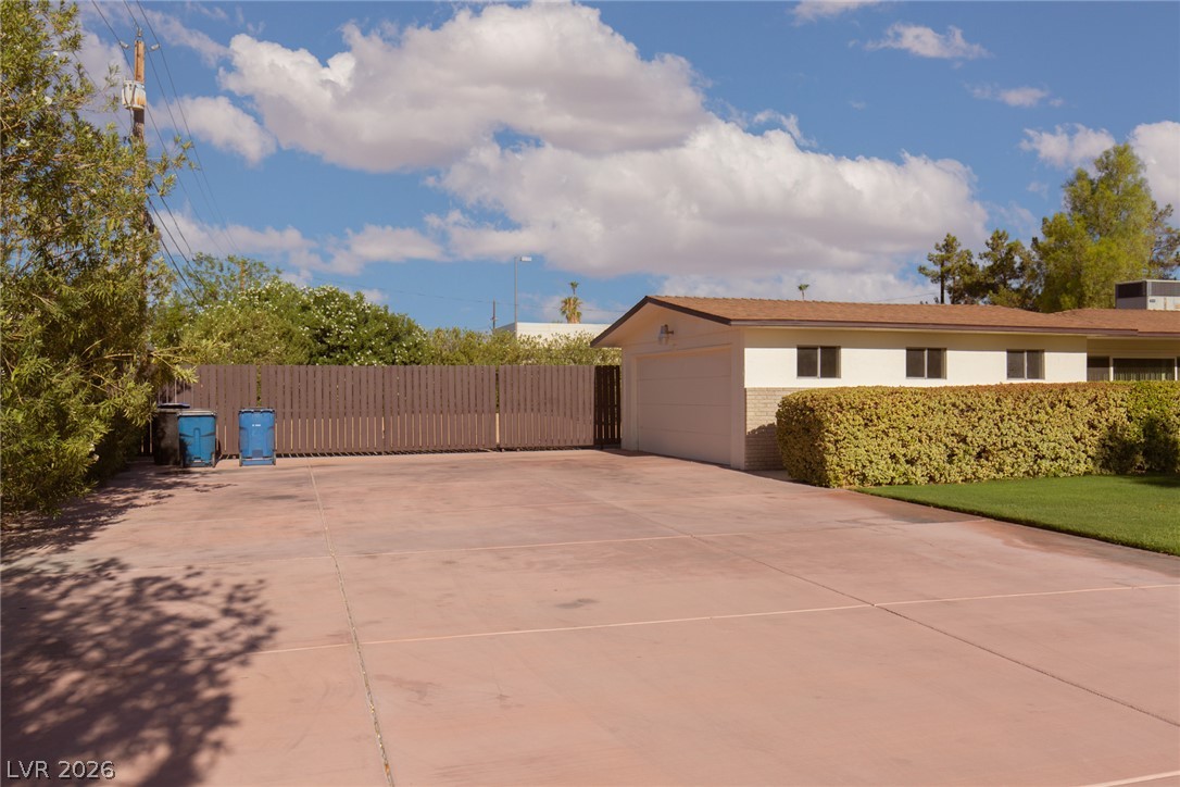 1110 Cahlan Drive Property Photo 10