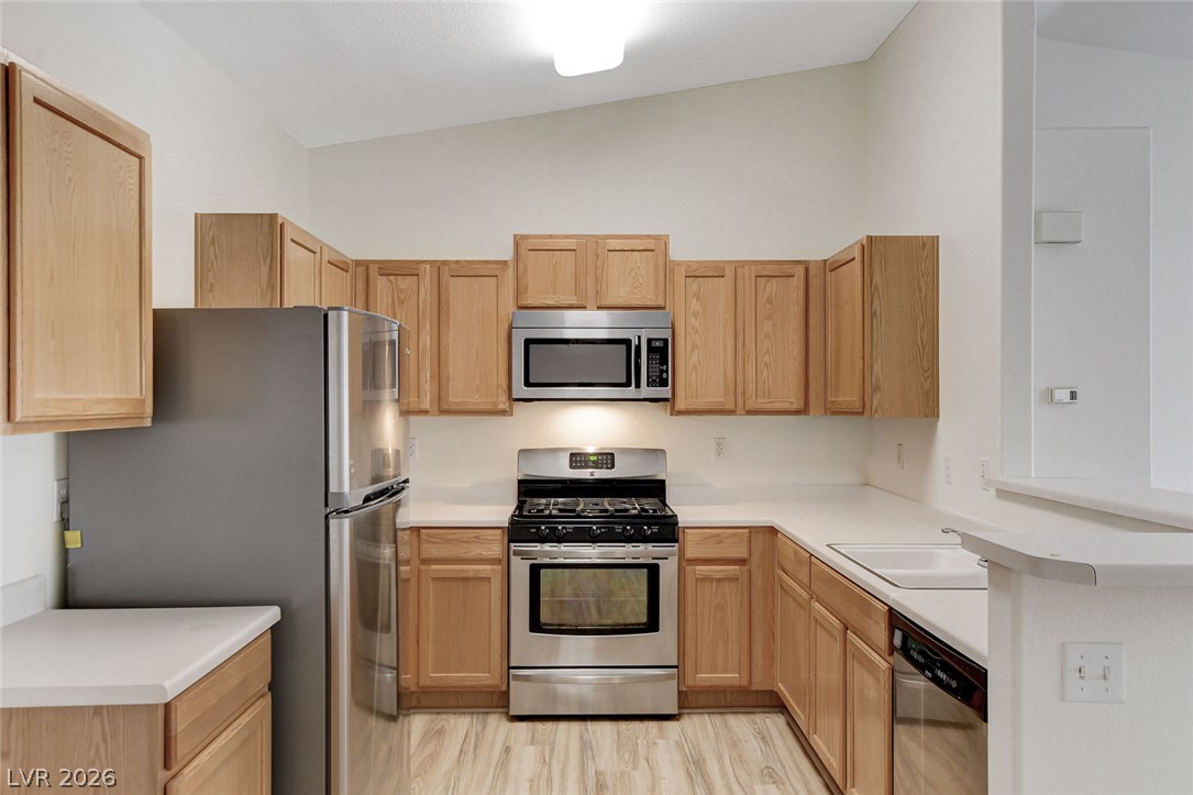 2052 Quarry Ridge Street 201 Property Photo 8