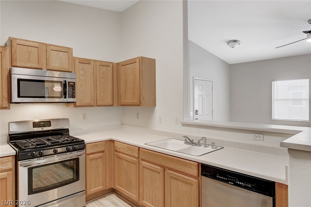 2052 Quarry Ridge Street 201 Property Photo 10