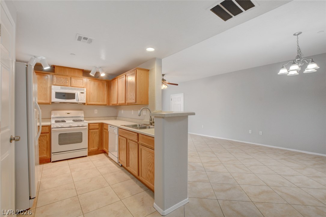6868 Sky Pointe Drive 1078 Property Photo 14