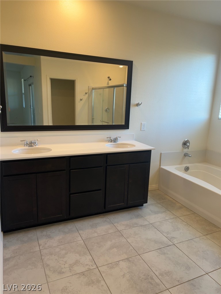 910 Cherry Glen Place Property Photo 14