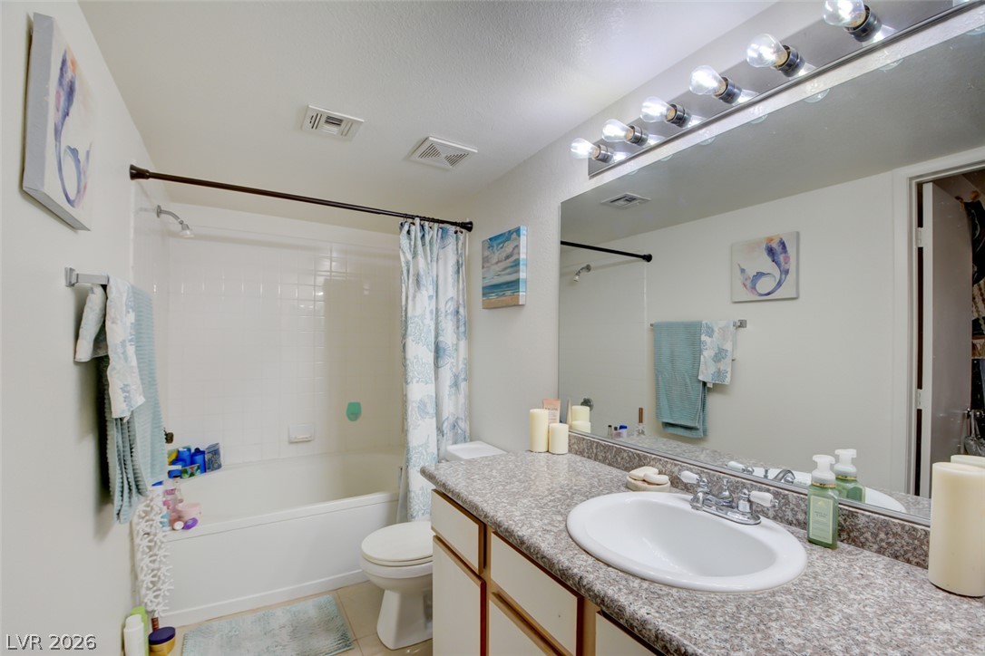 2300 East Silverado Ranch Boulevard 2111 Property Photo 30
