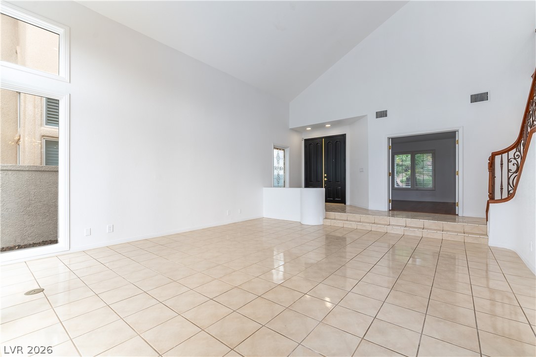 2208 Bay Hill Drive Property Photo 4