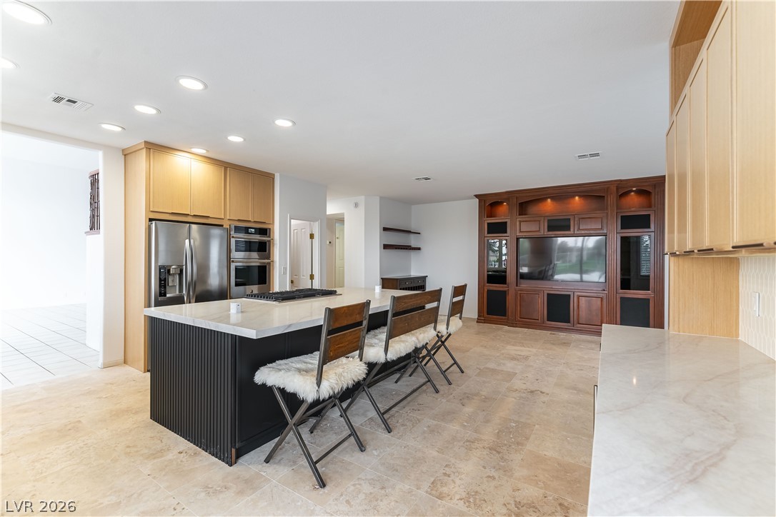 2208 Bay Hill Drive Property Photo 10