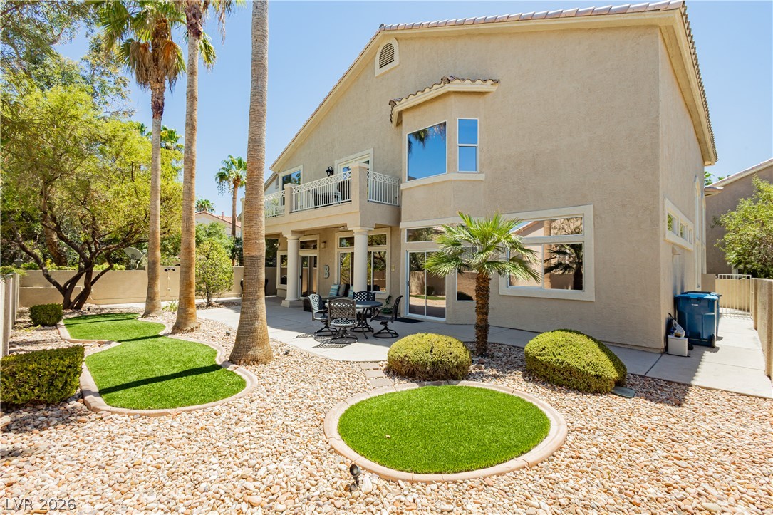 118 Serramonte Court Property Photo 2