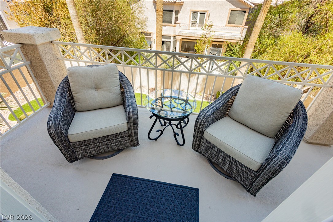 118 Serramonte Court Property Photo 20