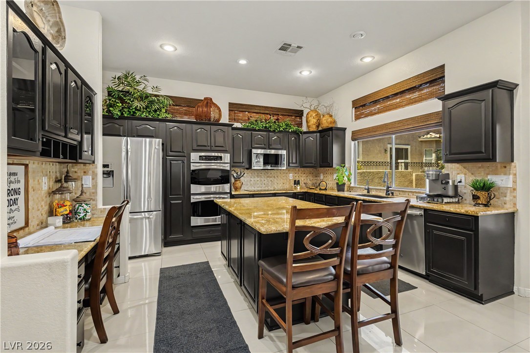 118 Serramonte Court Property Photo 30